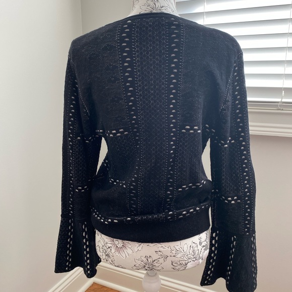 🌸NWT🌸 Saks Fifth Avenue sweater - Picture 6 of 9